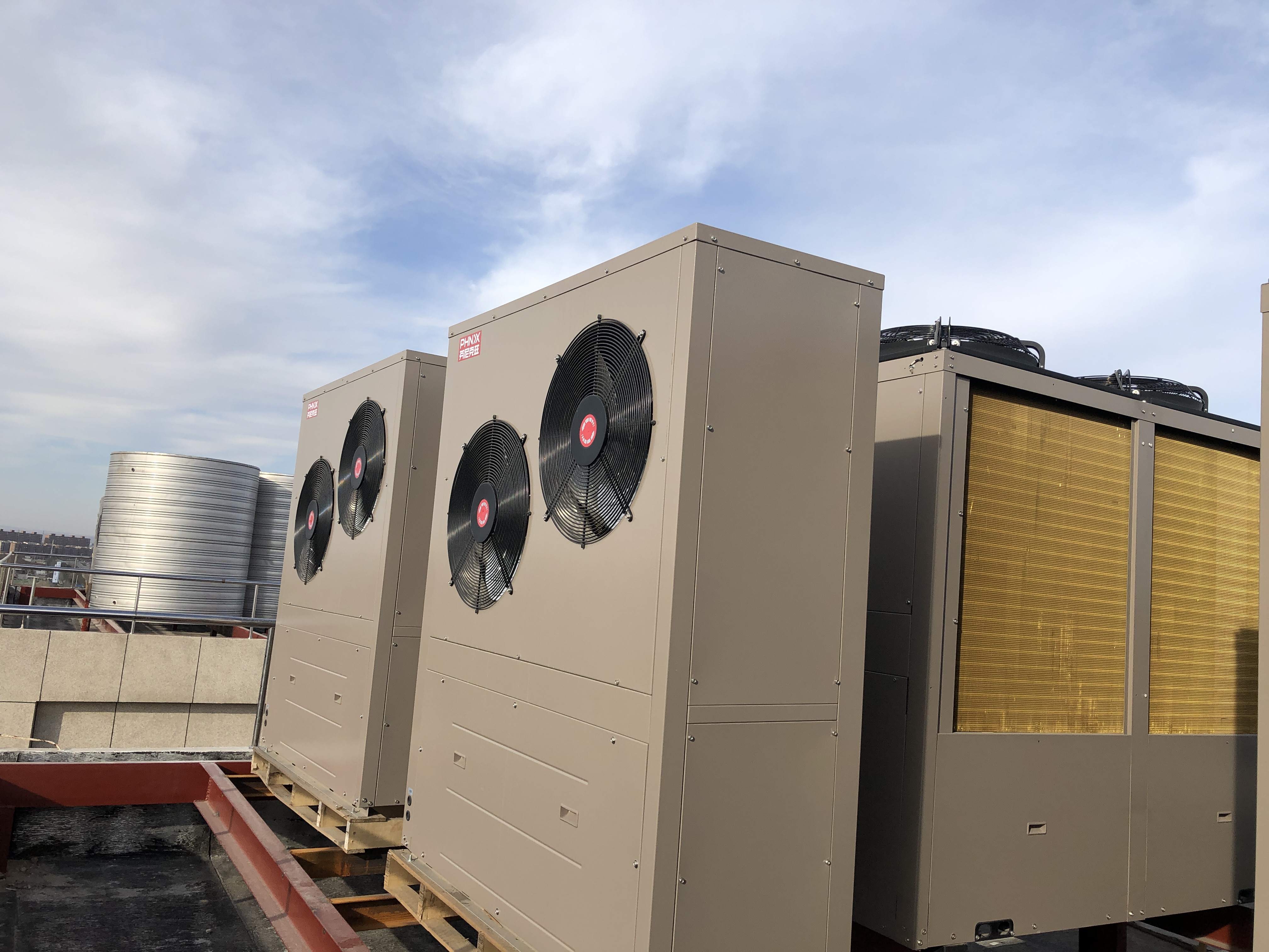 浴池專用熱水設備 空氣源熱泵機組